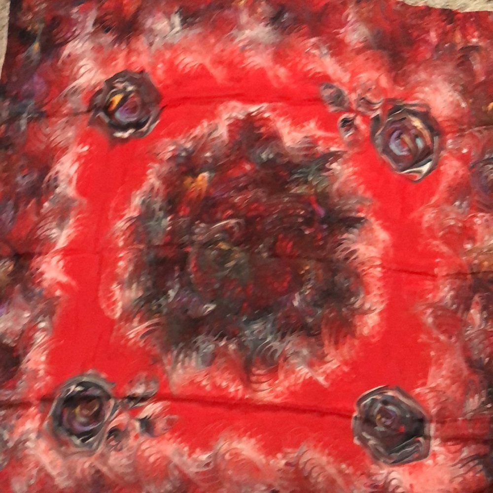 Red scarf - Picture 2 of 2